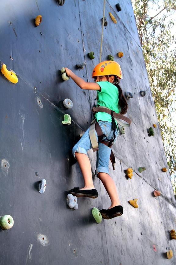 Отель Nayon Xtreme Valley Кито Экстерьер фото